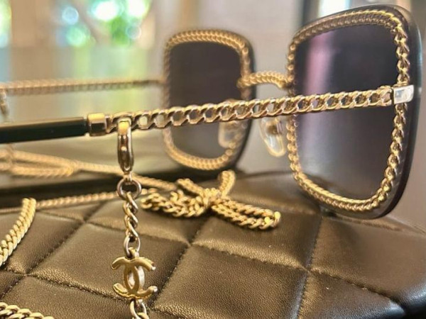 CHANEL - 4244