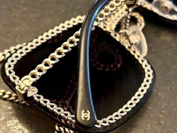 CHANEL - 4244
