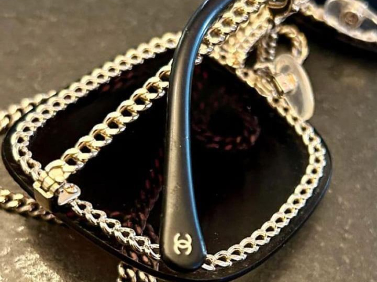 CHANEL - 4244