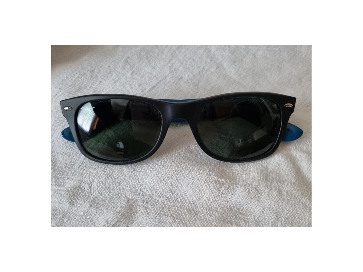 Ray-Ban - RB2132