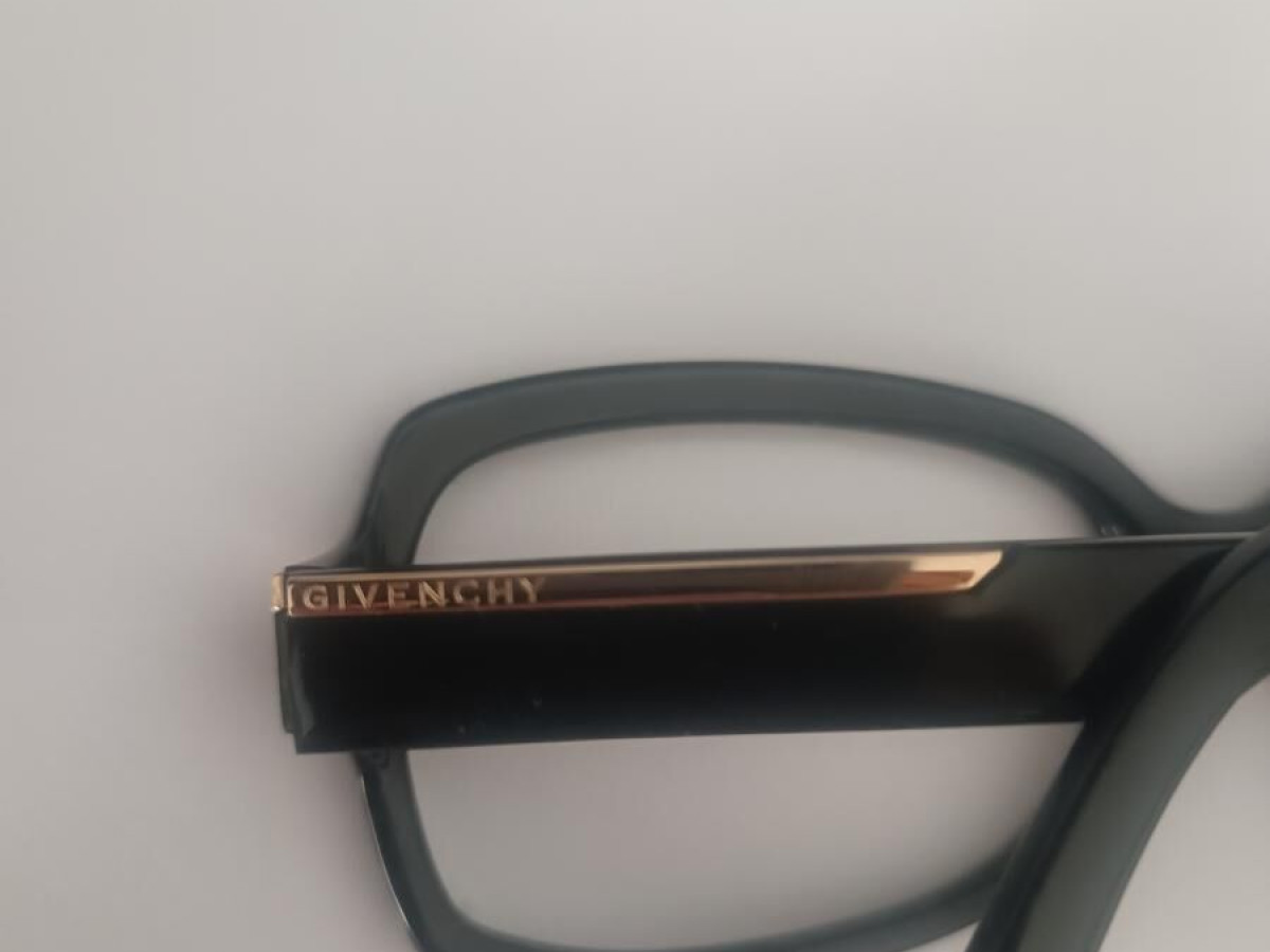 Givenchy - SGV716 58 16 COL 0700 135