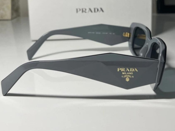 Prada - SPR17w