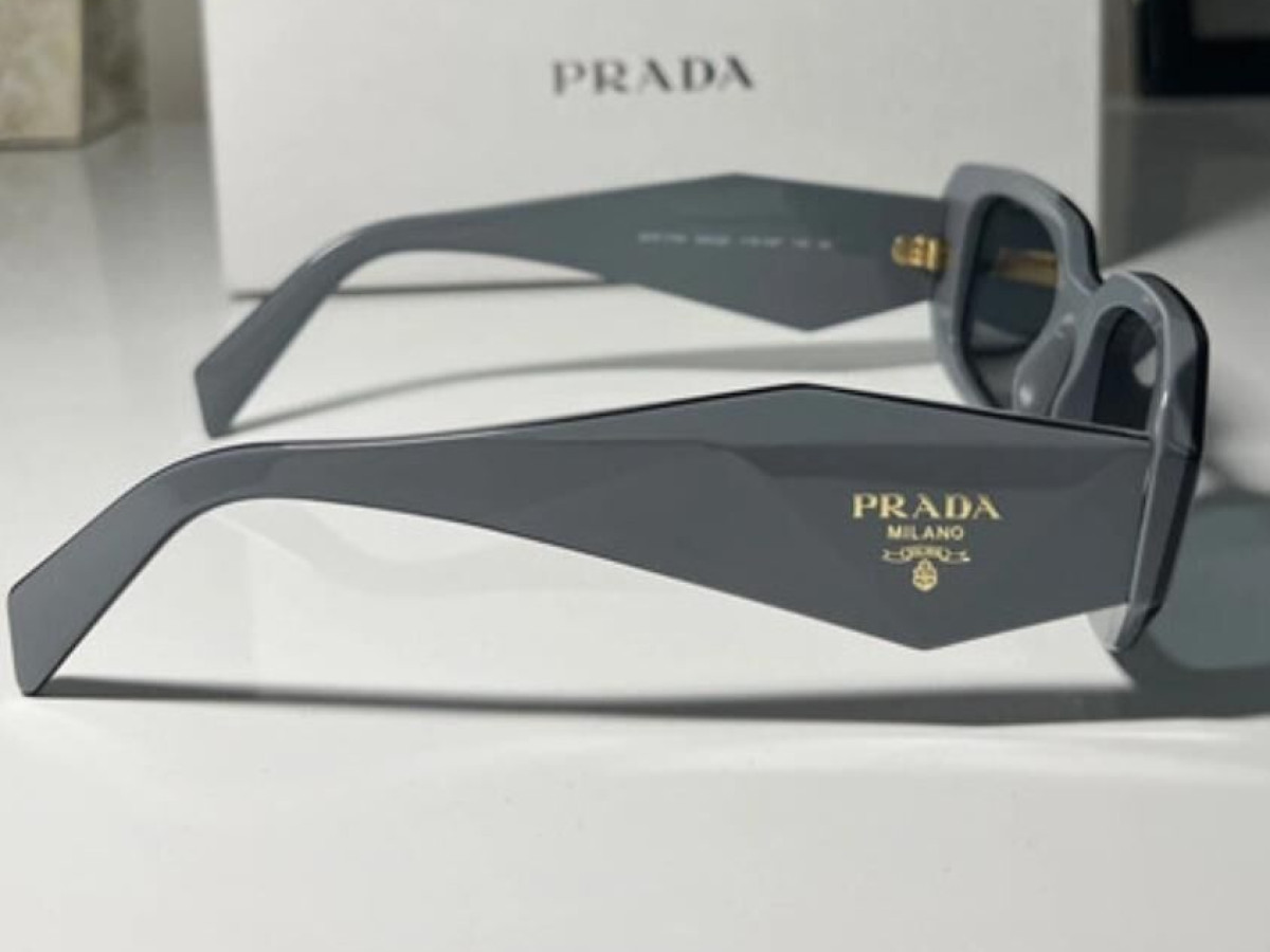Prada - SPR17w