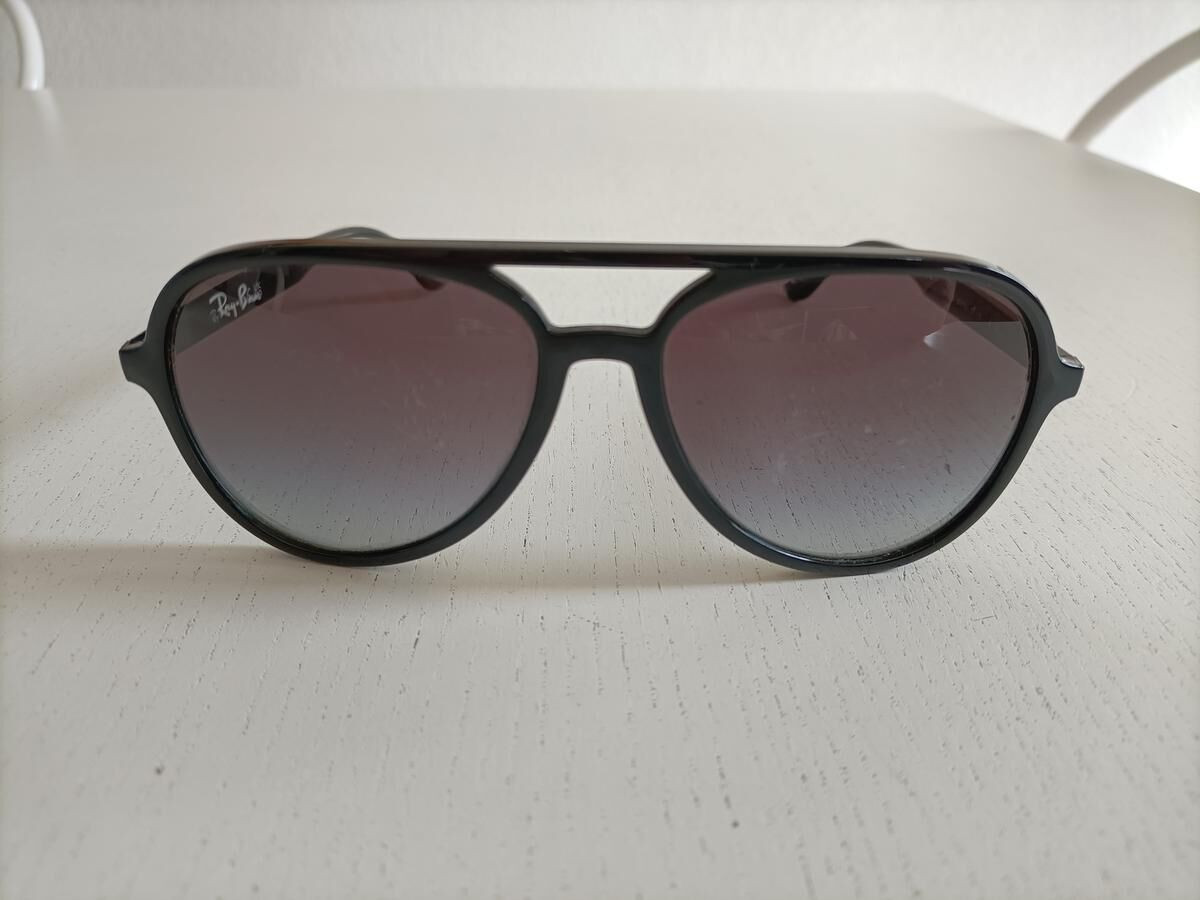 RAY-BAN - RB4376