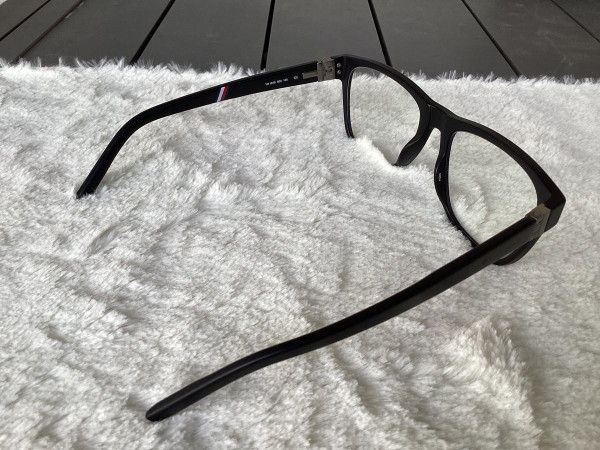 Tommy Hilfiger - TH1819