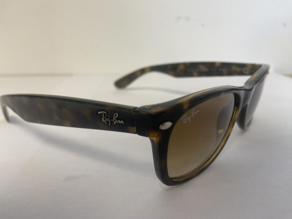 Ray-Ban - RB2132