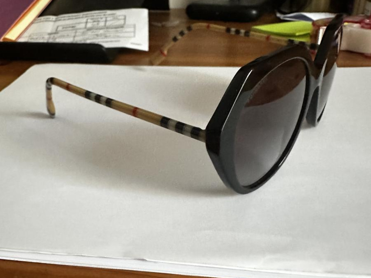 Burberry sunglasses be4122 top