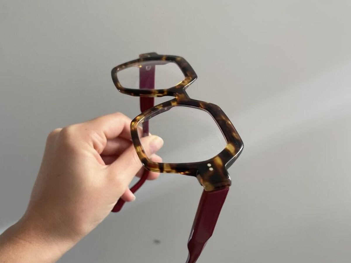 La Brique et la violette - EC/BO 49-20 145