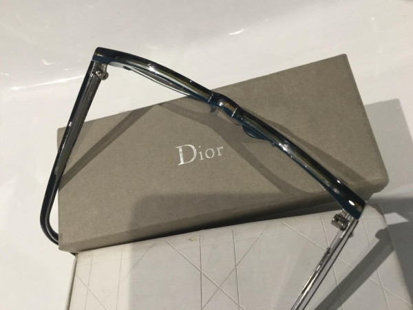DIOR - Montaigne 05