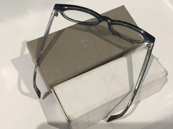 DIOR - Montaigne 05