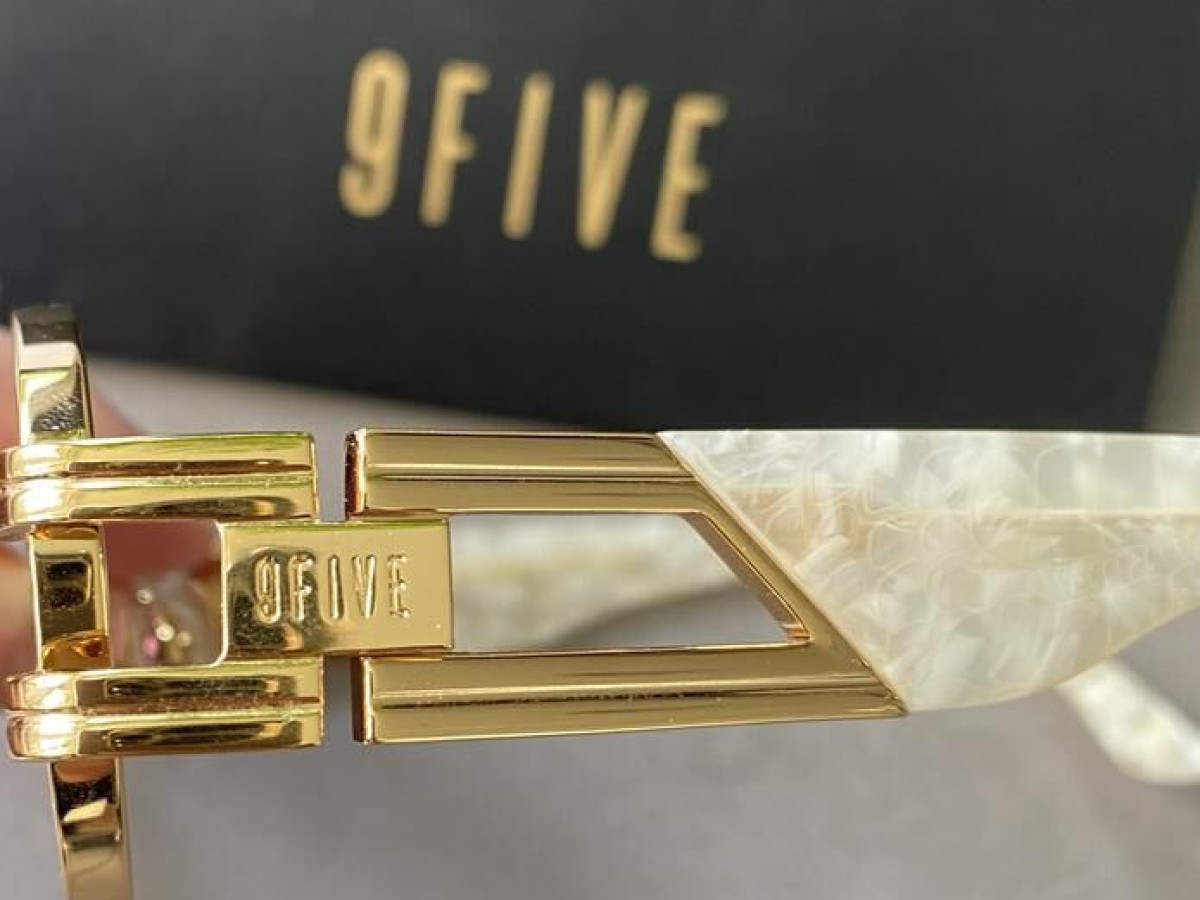 9FIVE - 11/50 ST JAMES