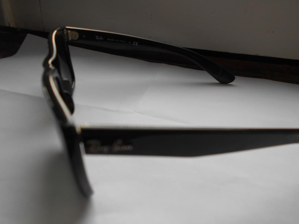 RAY-BAN - RB4148