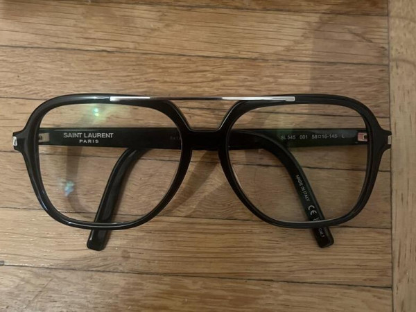 Yves Saint Laurent - SL545