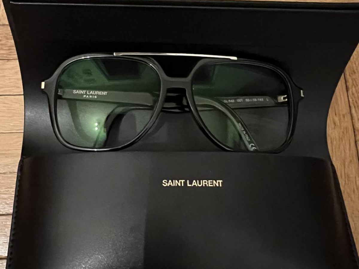 Yves Saint Laurent - SL545