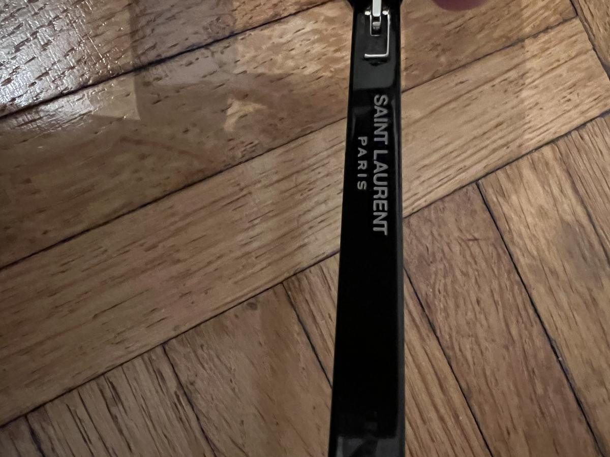 Yves Saint Laurent - SL545