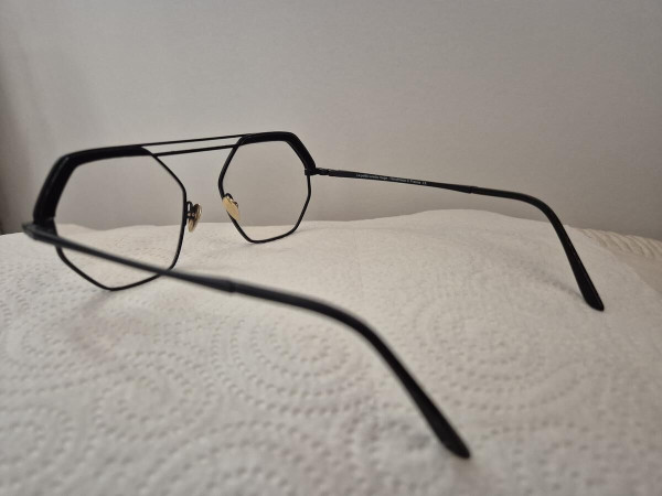 La Petite Lunette Rouge NOJH Black