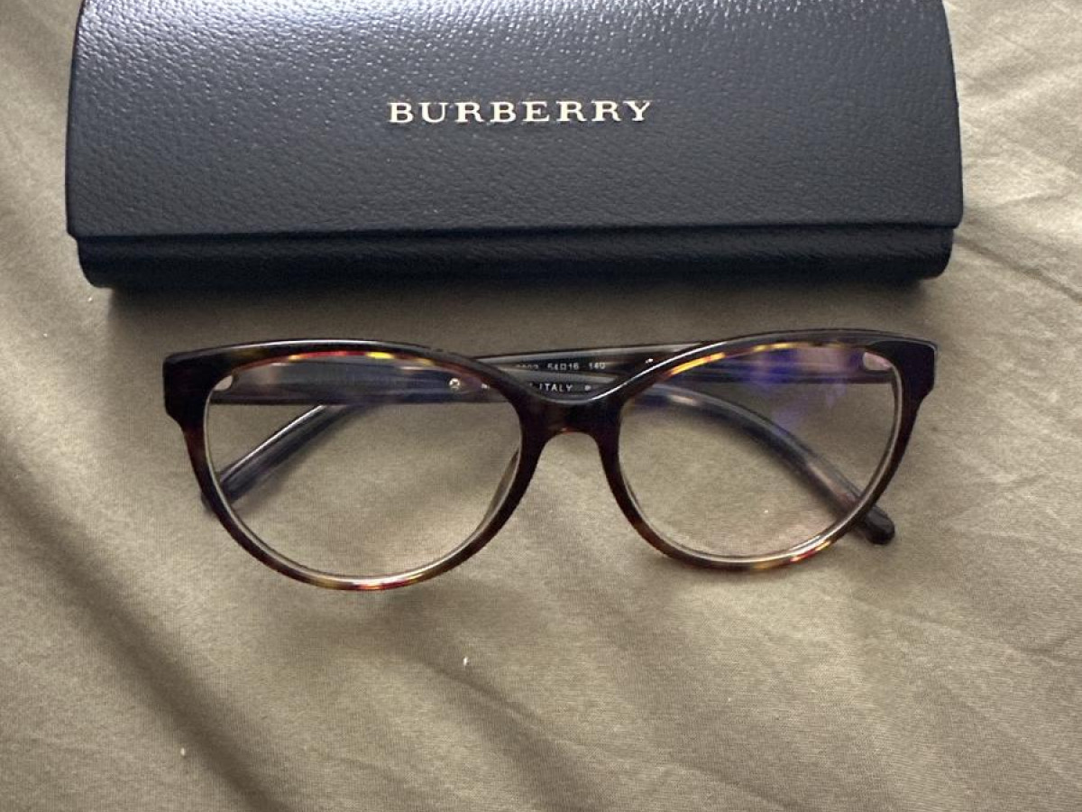 Burberry - B2229