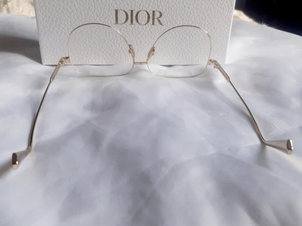 DIOR UltraDiorO A10 A000