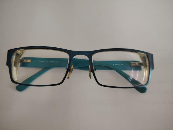 In style KAH30 CO3 52 19 140