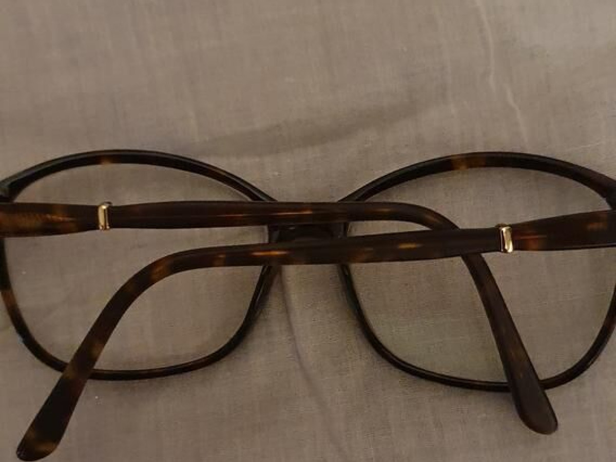 Mademoiselle Lunettes - TAO 002