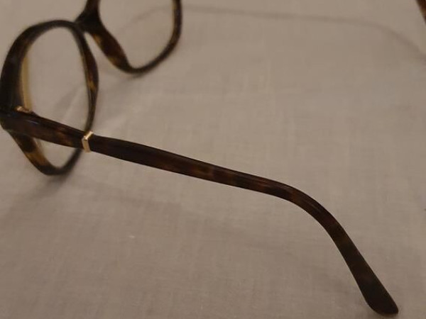 Mademoiselle Lunettes - TAO 002