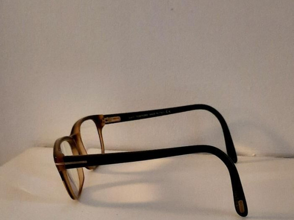 TOM FORD - TF5196