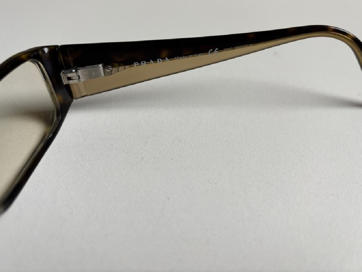Prada - VPR16G