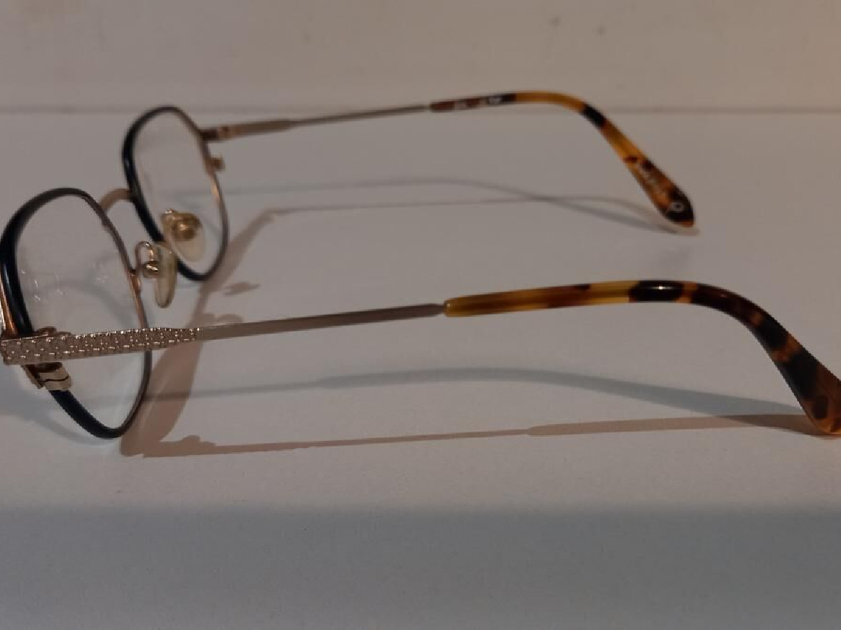 Petite JF Rey- PM060 0110