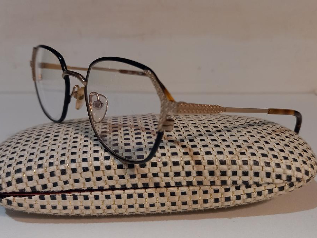 Petite JF Rey- PM060 0110