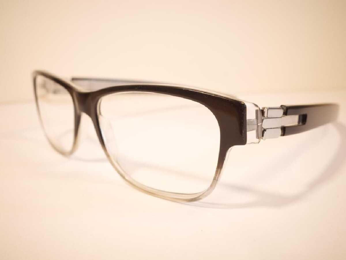 IC! BERLIN - Harmonic Oscilator Chrome