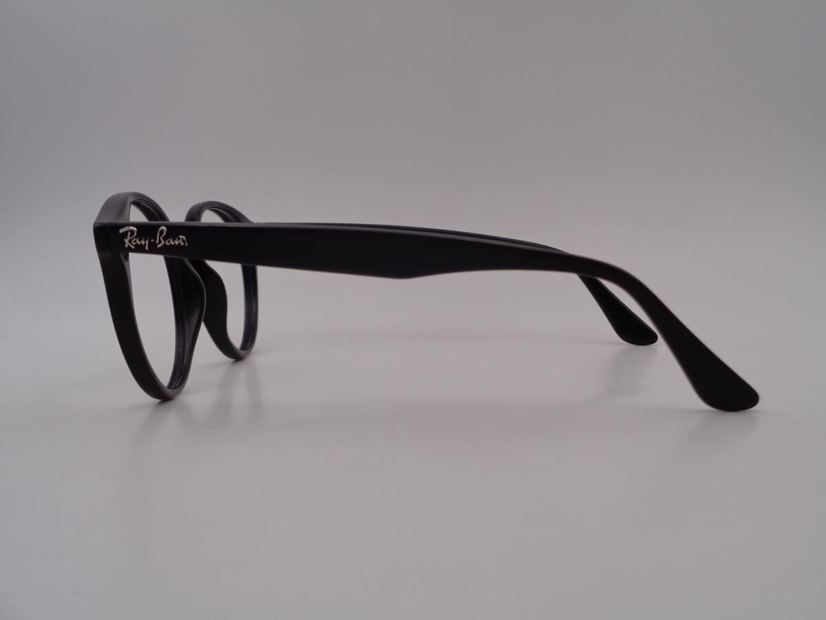 RAY-BAN RB2180