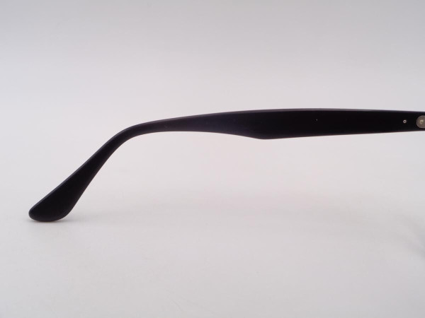 RAY-BAN RB2180