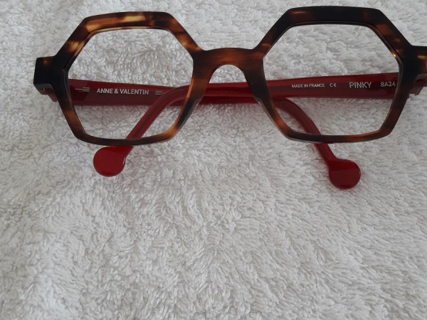 Anne & Valentin - Pinky 8A24