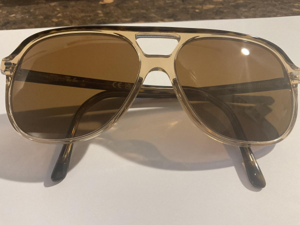 Ray ban