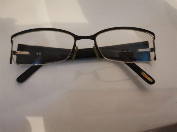 Givenchy - VGV302S