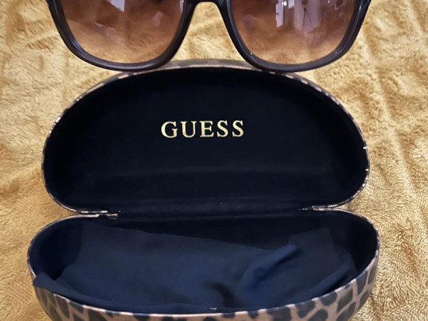 GUESS - GU7360