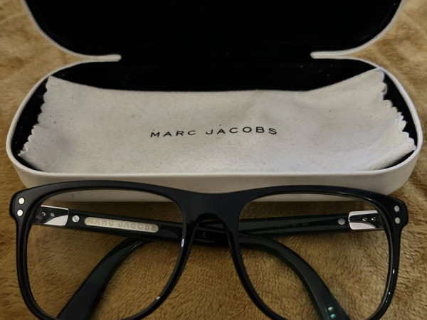 Marc Jacobs - MJ517