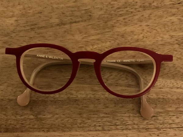 Second-hand Anne & Valentin glasses: unique style at