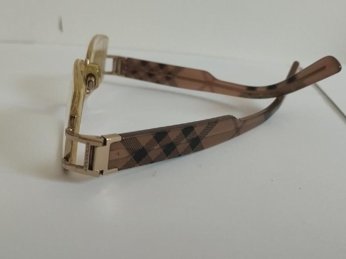 BURBERRY - B1186 1109