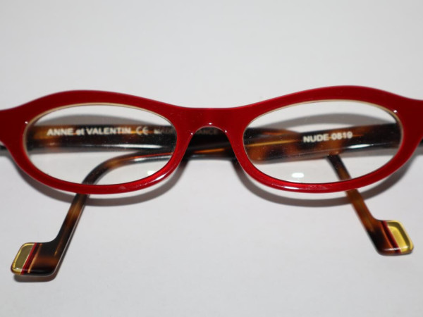 Second-hand Anne & Valentin glasses: unique style at