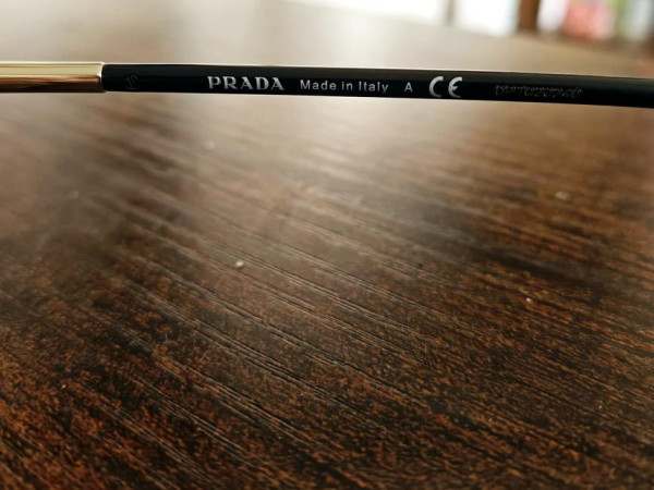 PRADA - PR56W