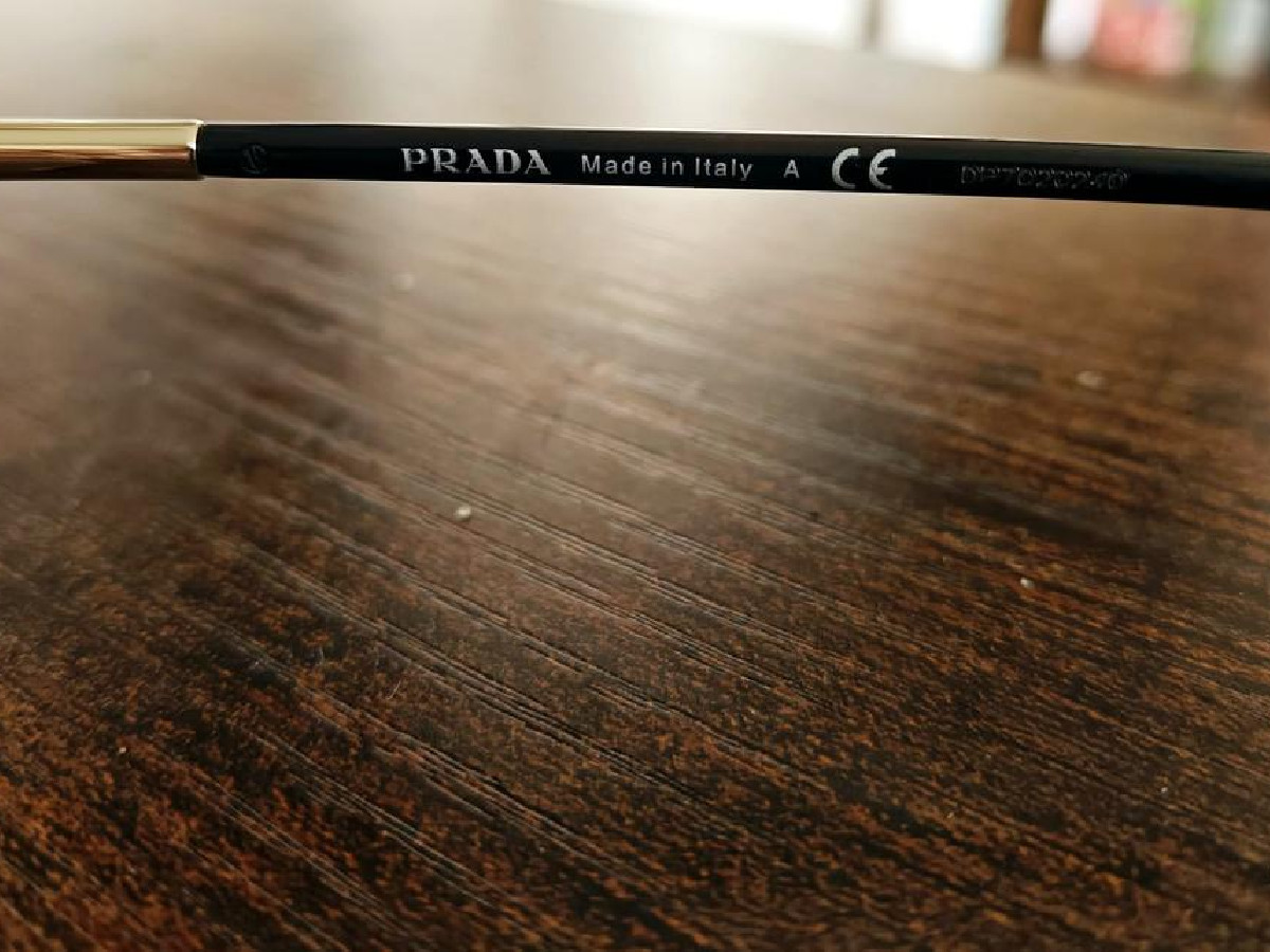 PRADA - PR56W