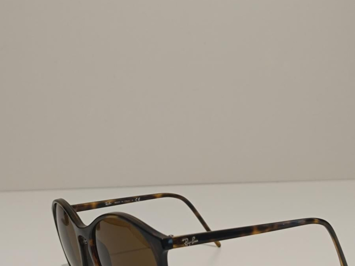RAY-BAN RB4371