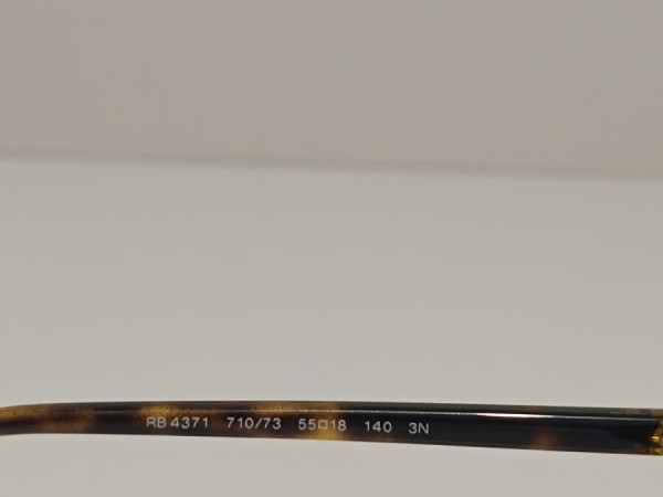 RAY-BAN RB4371