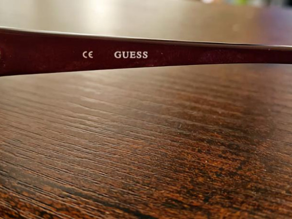GUESS - GU2305