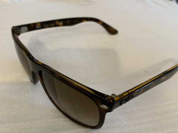Ray-ban - rb4147