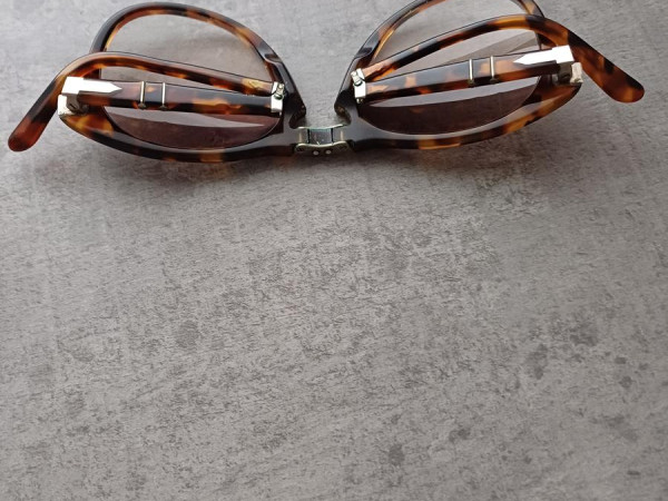 Persol madreterra 1052/31