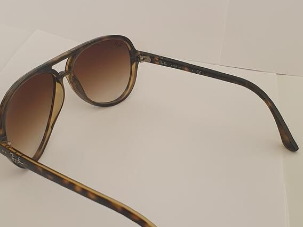 RAY-BAN- RB4125 CATS 5000