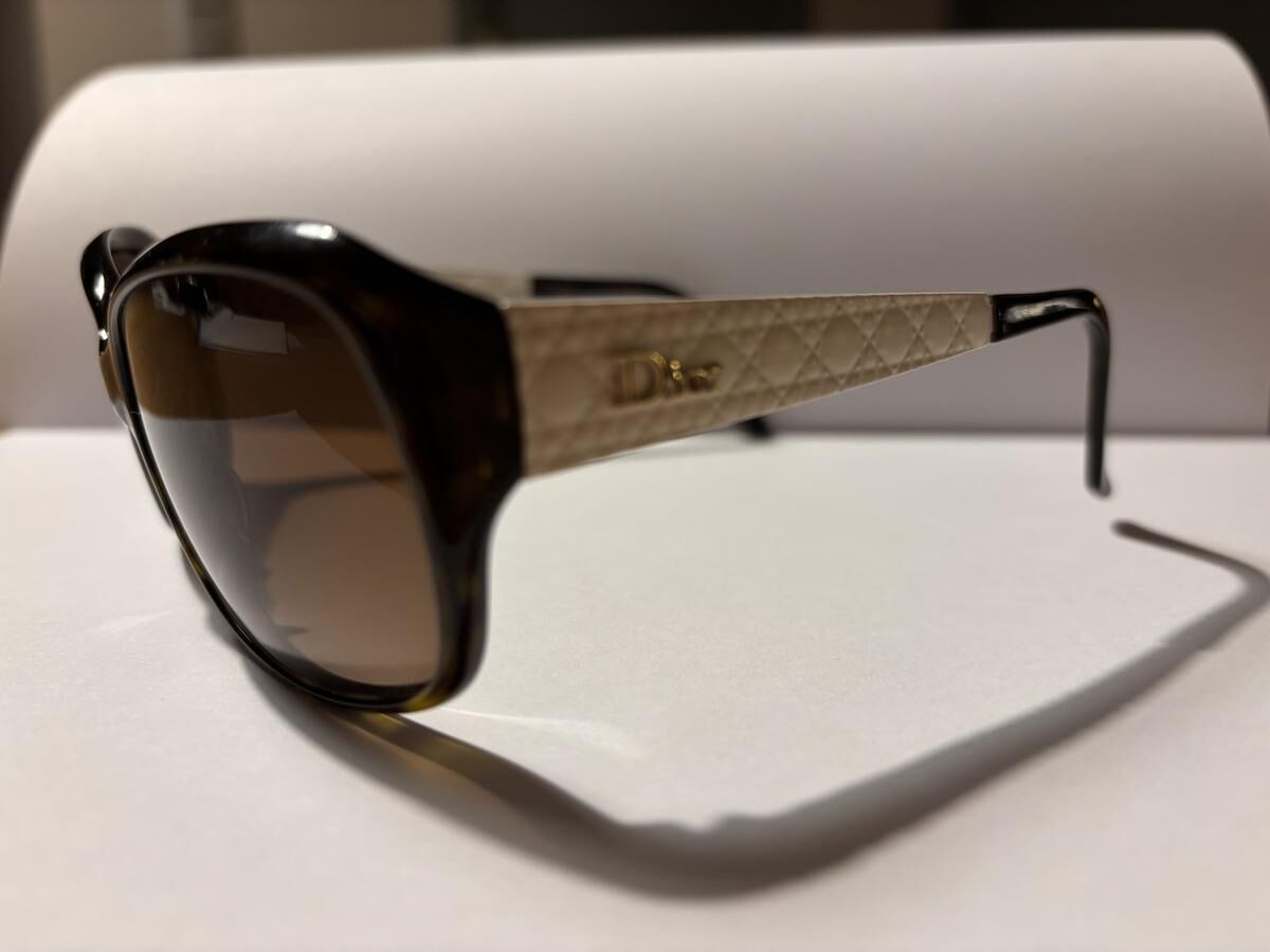 DIOR - RGNO4B