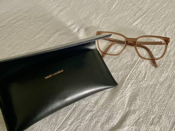 Yves Saint Laurent — SL M129 006